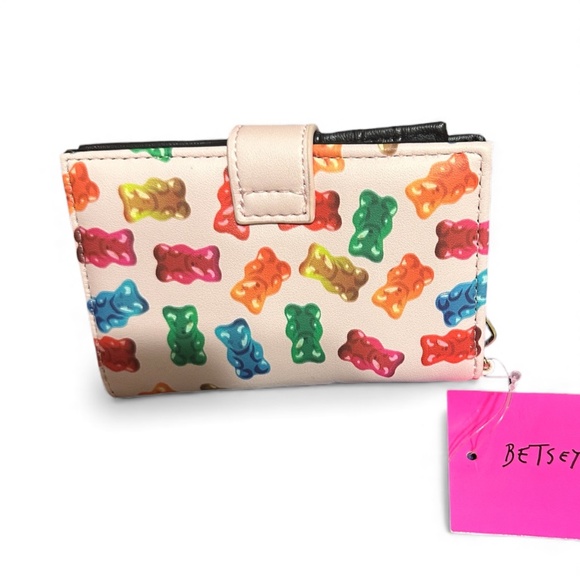 NWT Betsey Johnson Candy Gummy Bear wallet - Picture 2 of 8